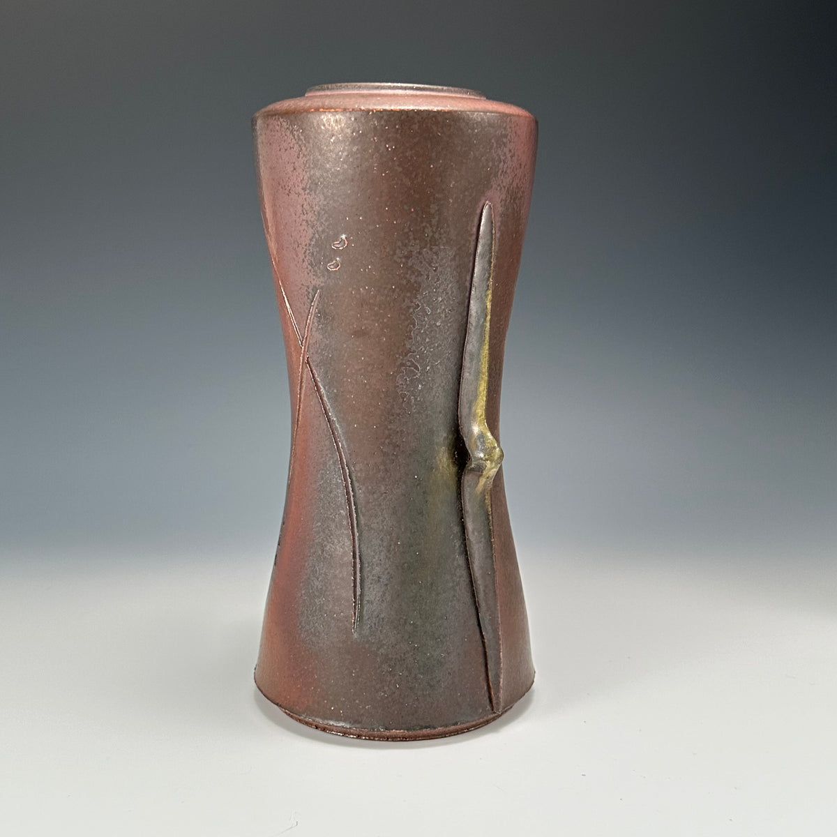Mid Lobe Vase by Chris Kelsey